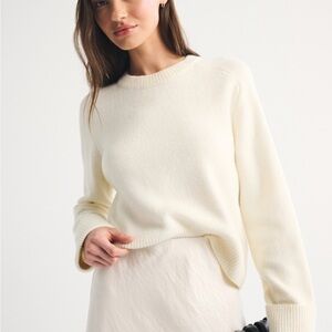 Abercrombie & Fitch Cream Women's Crew Neck Sweater